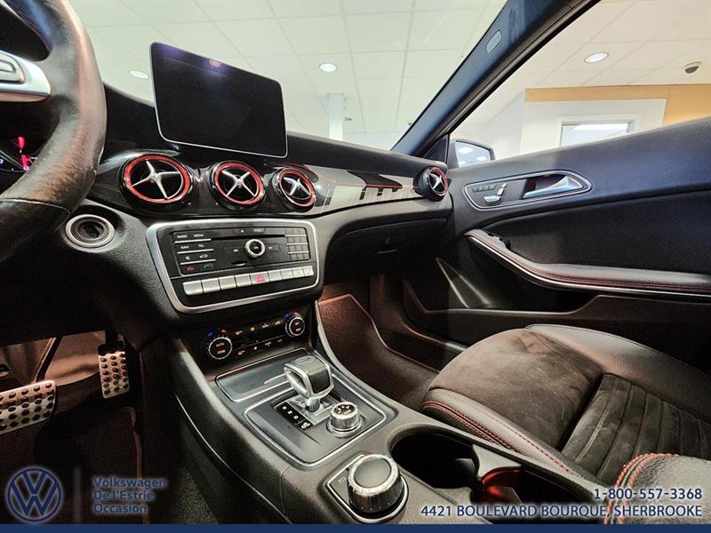 mercedes-benz GLA 2018 - 15