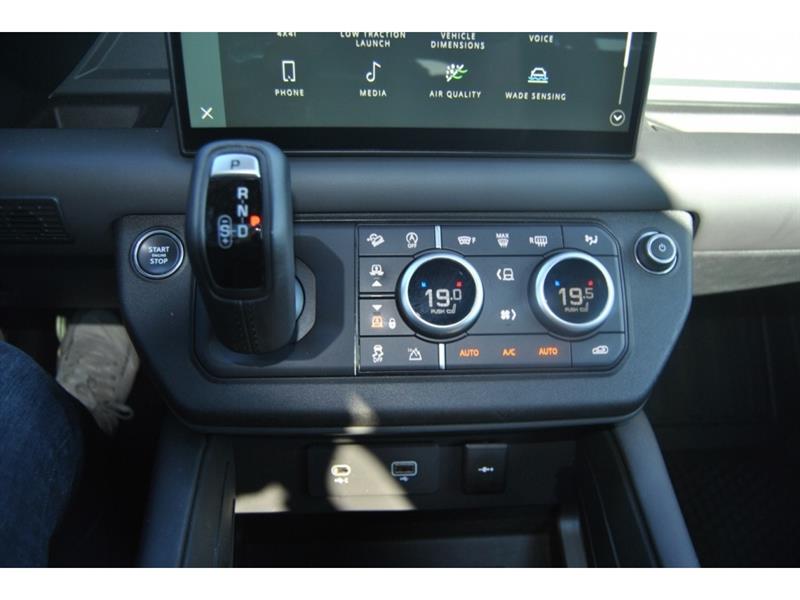 land rover Defender 2023 - 22