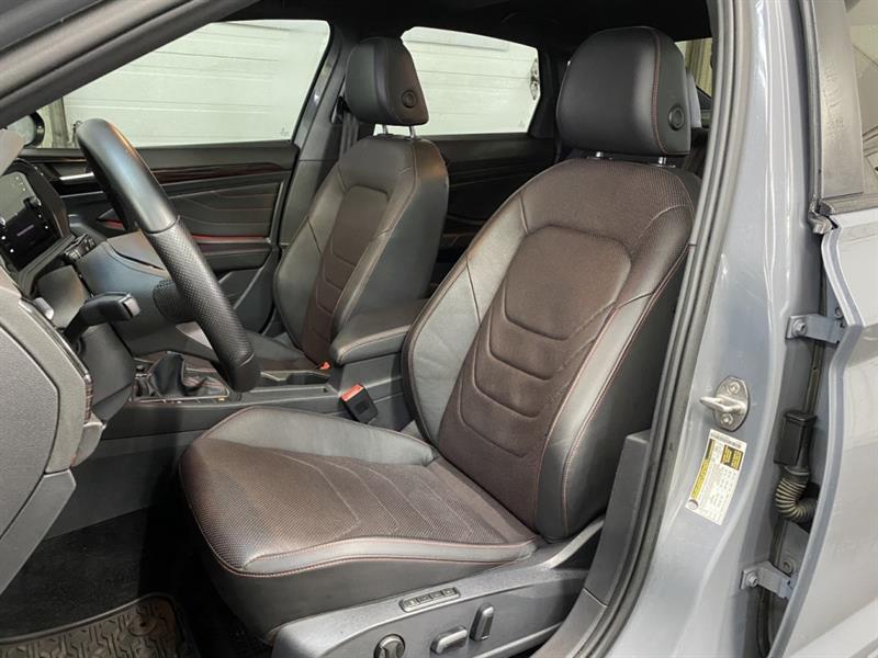 volkswagen Jetta GLI 2023 - 16