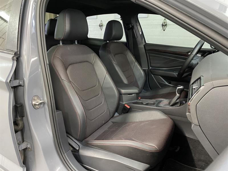 volkswagen Jetta 2023 - 19