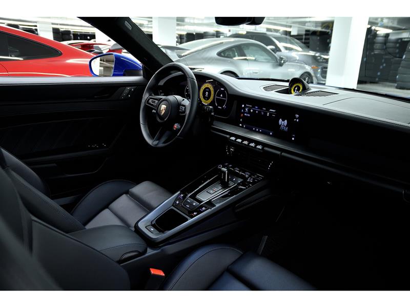 porsche 911 2025 - 31