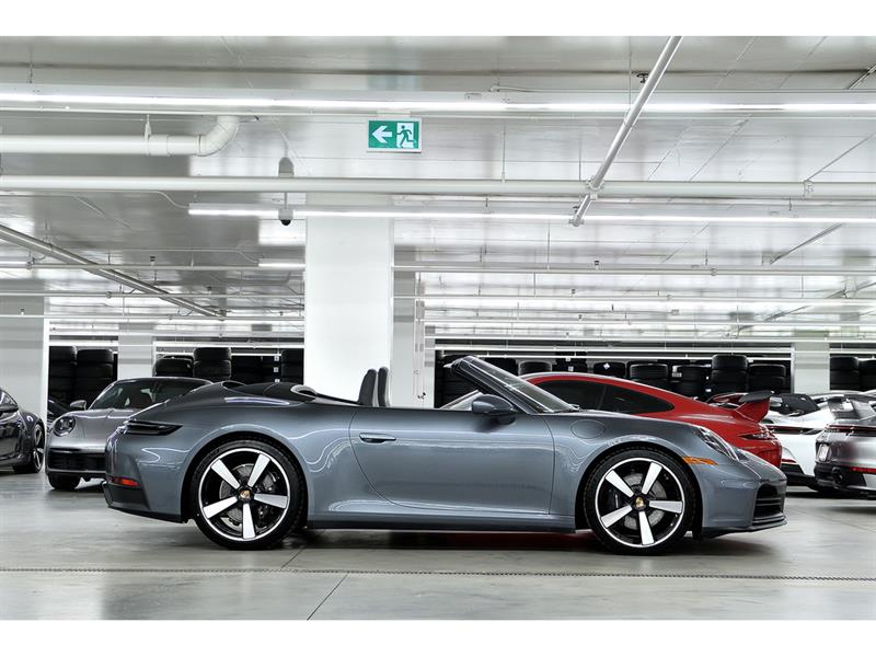 porsche 911 2025 - 2