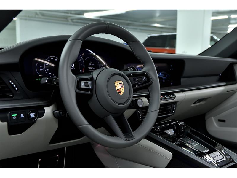 porsche 911 2025 - 11