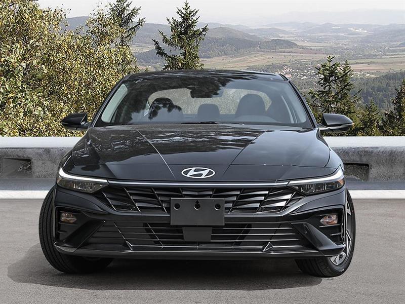 hyundai Elantra 2025 - 2