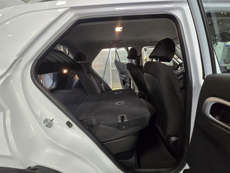 hyundai Venue 2022 - 25