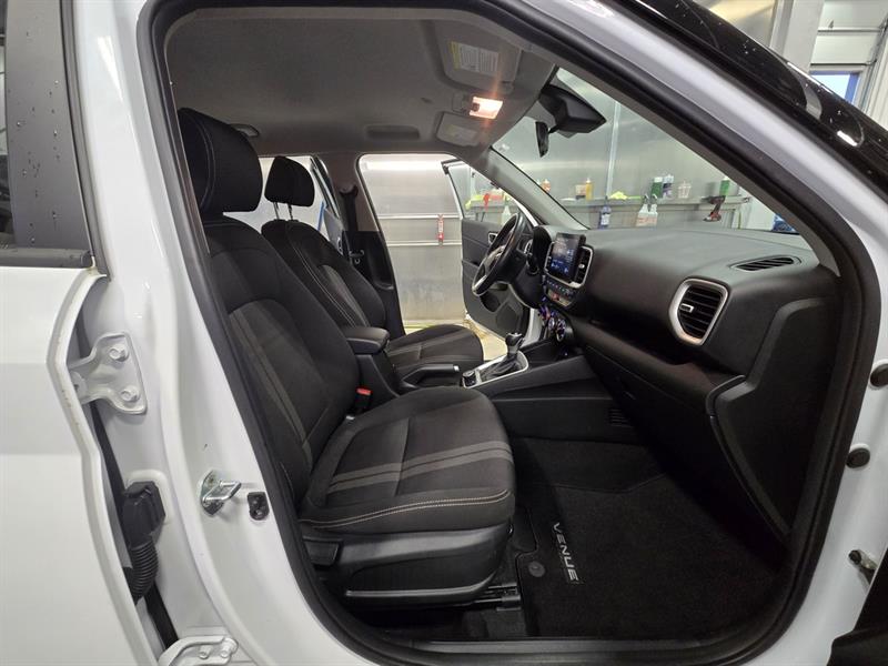 hyundai Venue 2022 - 27