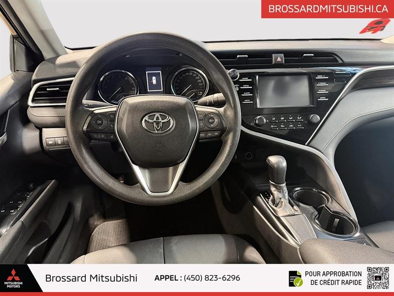 toyota Camry 2018 - 11