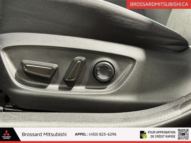 toyota Camry 2018 - 24