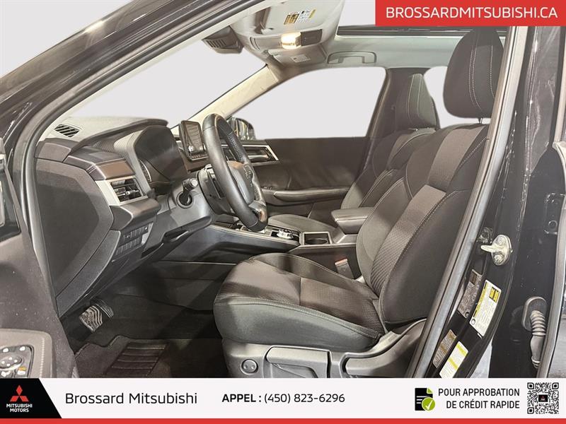 mitsubishi Outlander 2023 - 11