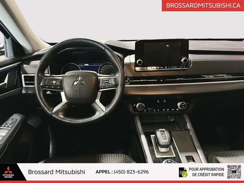 mitsubishi Outlander 2023 - 17