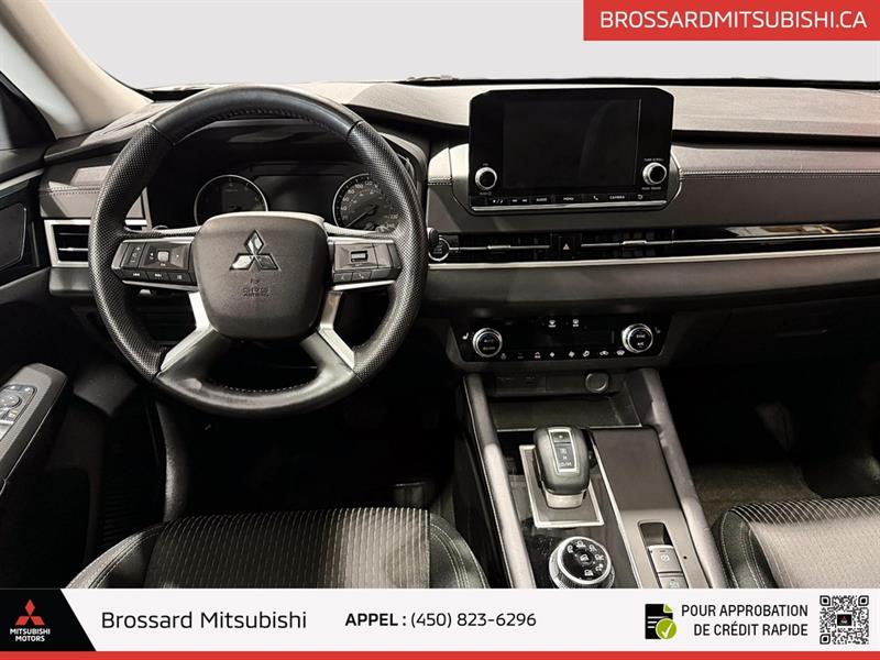 mitsubishi Outlander 2023 - 18