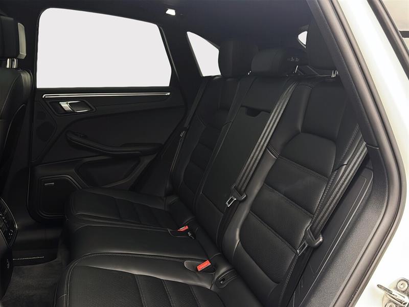 porsche Macan 2024 - 25