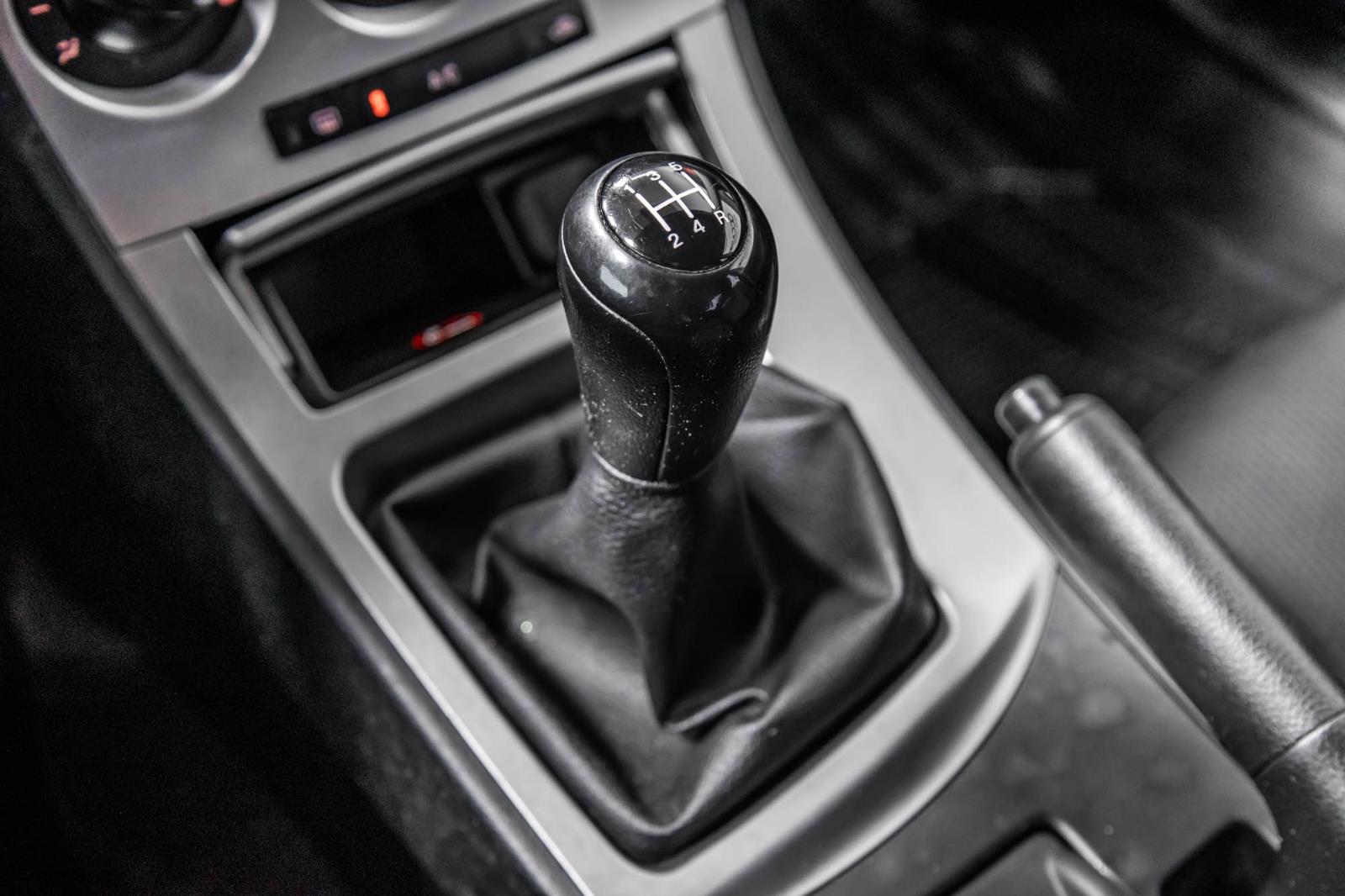 mazda Mazda3 2011 - 23