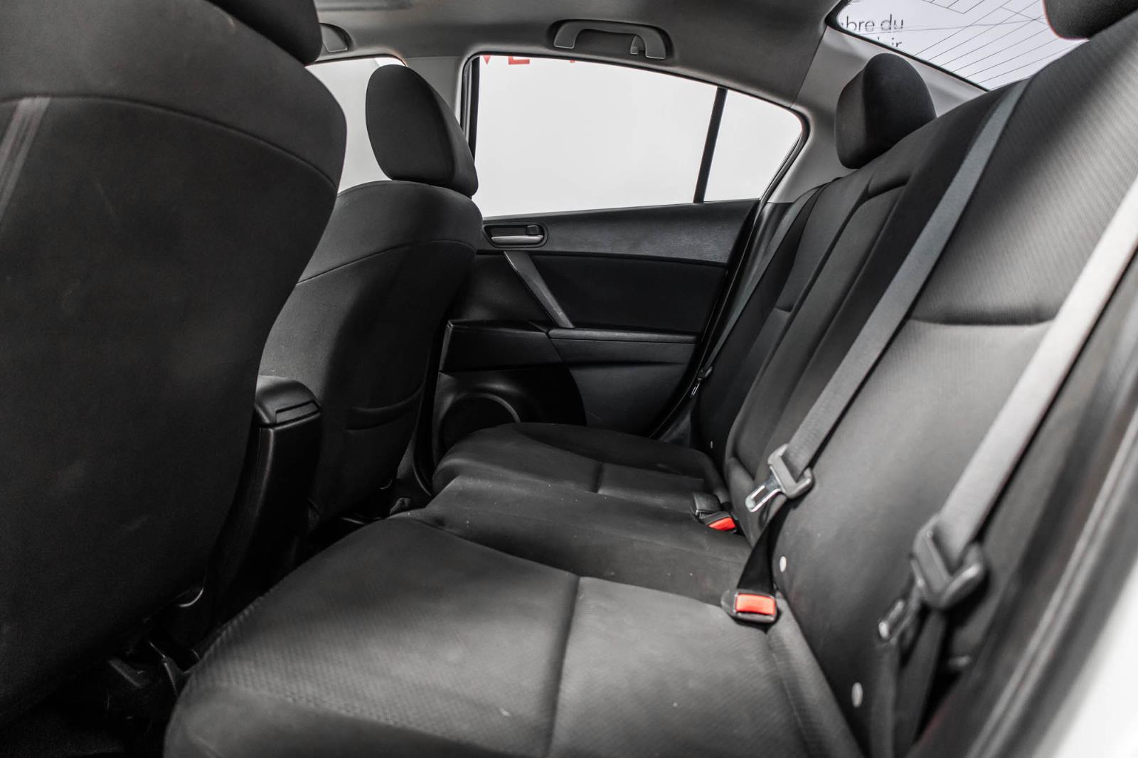 mazda Mazda3 2011 - 25