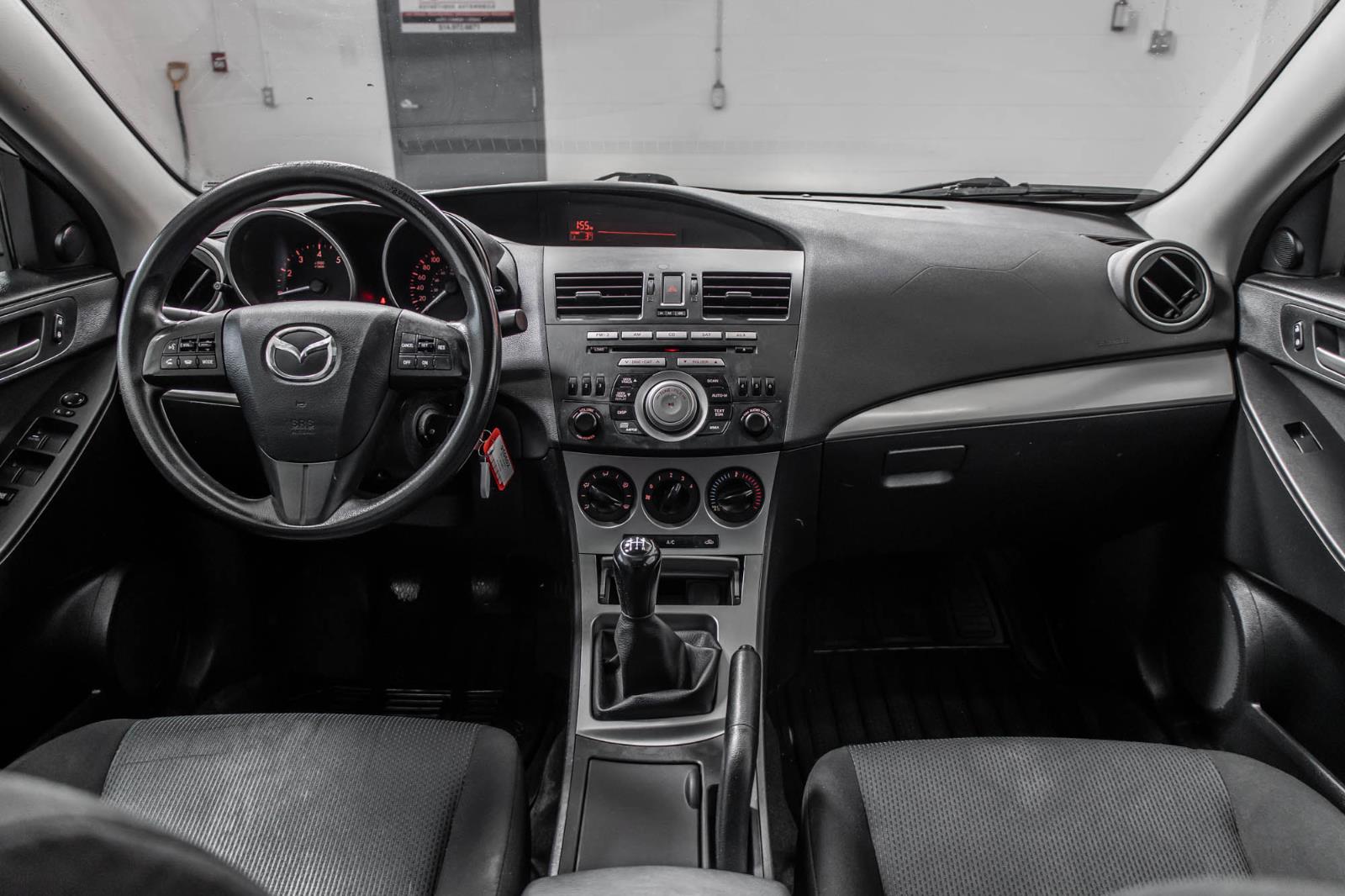 mazda Mazda3 2011 - 26