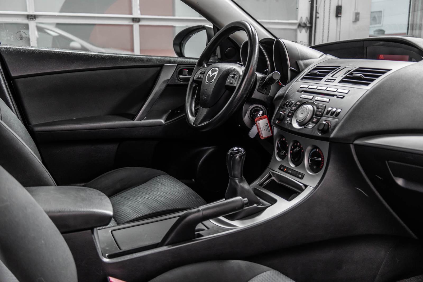 mazda Mazda3 2011 - 30