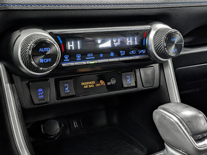 toyota RAV4 2021 - 11