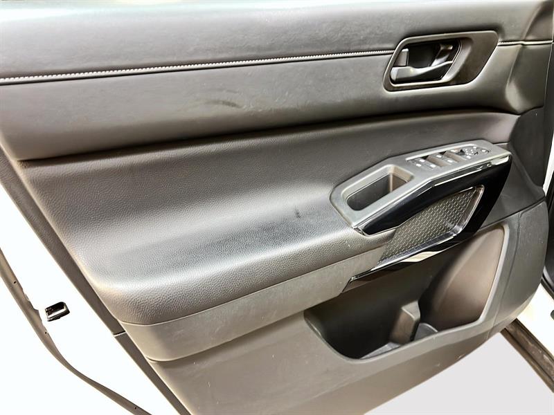 nissan Pathfinder 2024 - 26