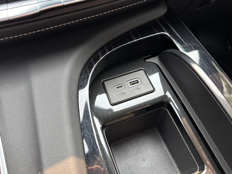 cadillac Escalade 2024 - 18