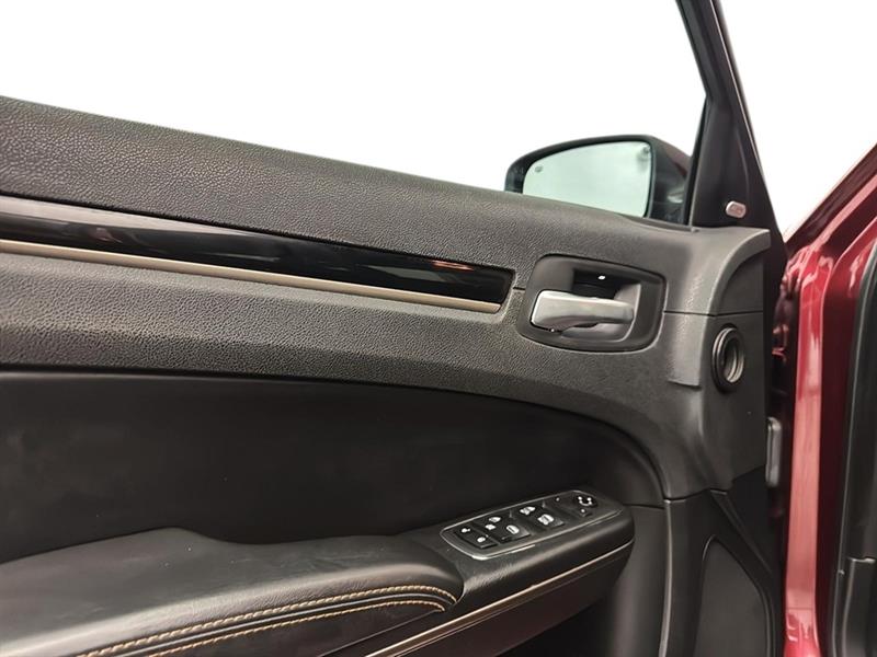 chrysler 300 2019 - 11