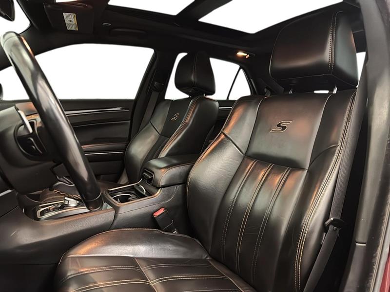 chrysler 300 2019 - 15