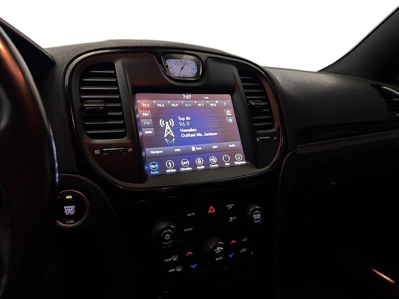 chrysler 300 2019 - 28