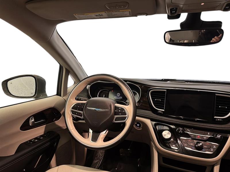 chrysler Pacifica 2021 - 25