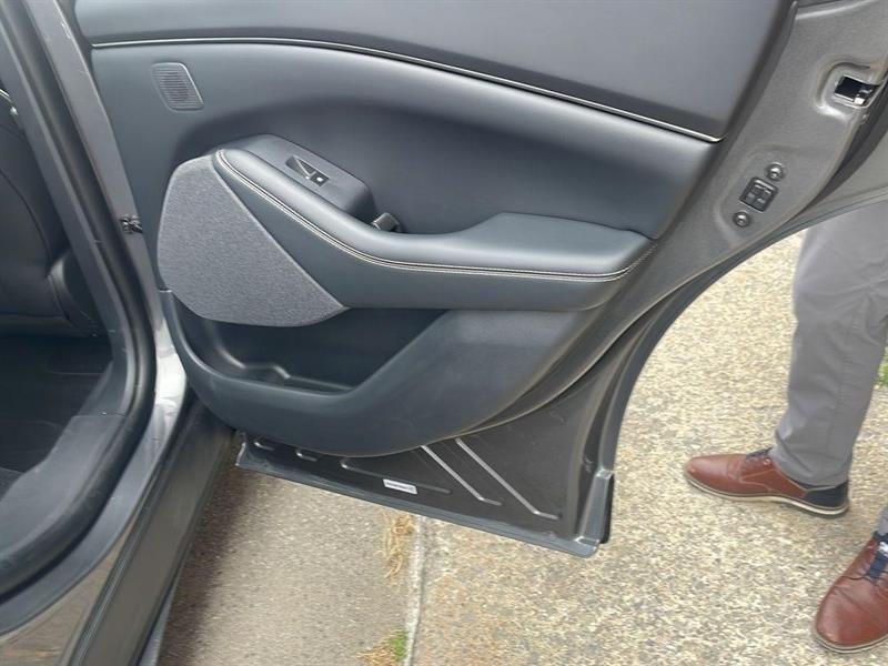 ford Mustang Mach-E 2023 - 14