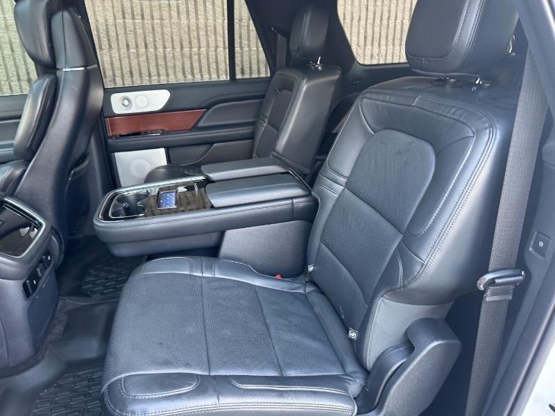 lincoln Navigator L 2022 - 20