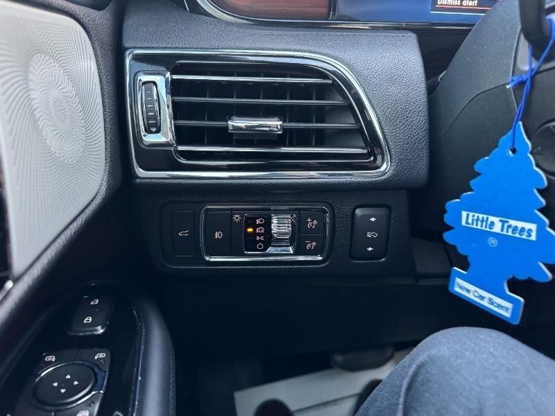 lincoln Navigator L 2022 - 27