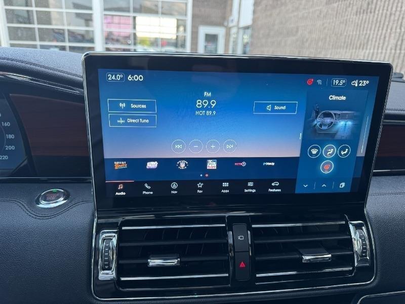 lincoln Navigator L 2022 - 30