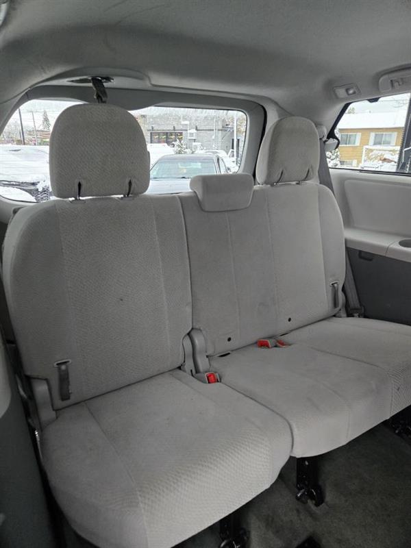 toyota Sienna 2014 - 13
