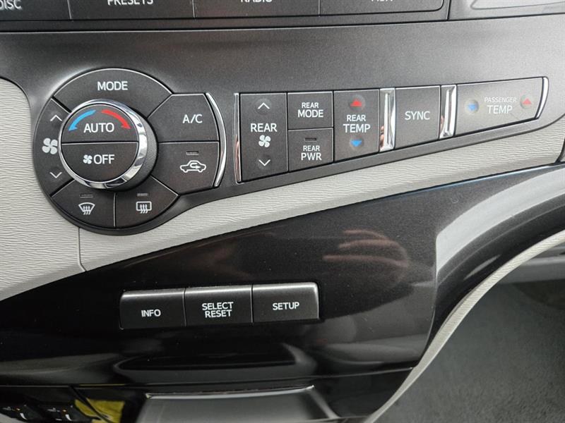 toyota Sienna 2014 - 25