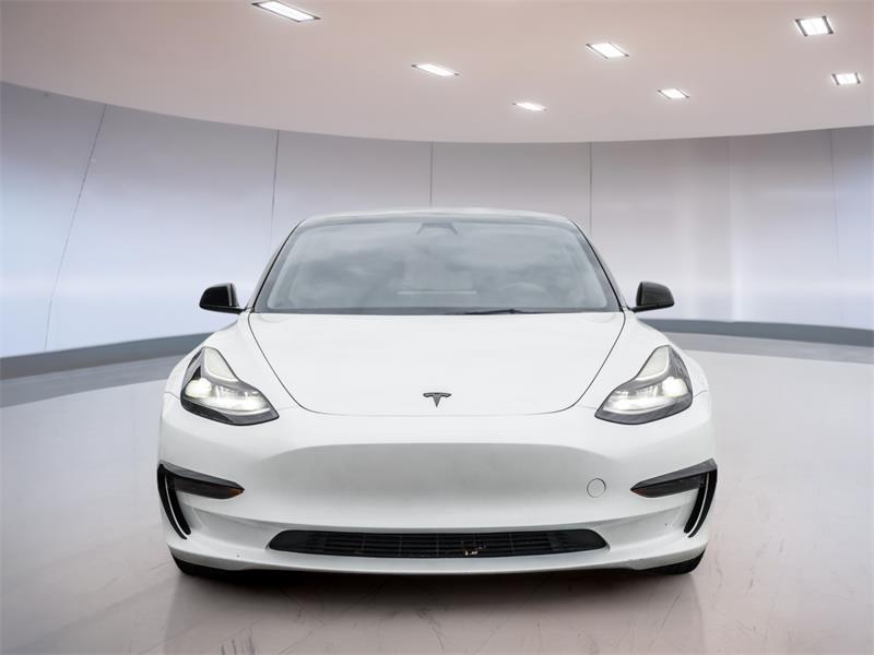tesla Model 3 2023 - 4