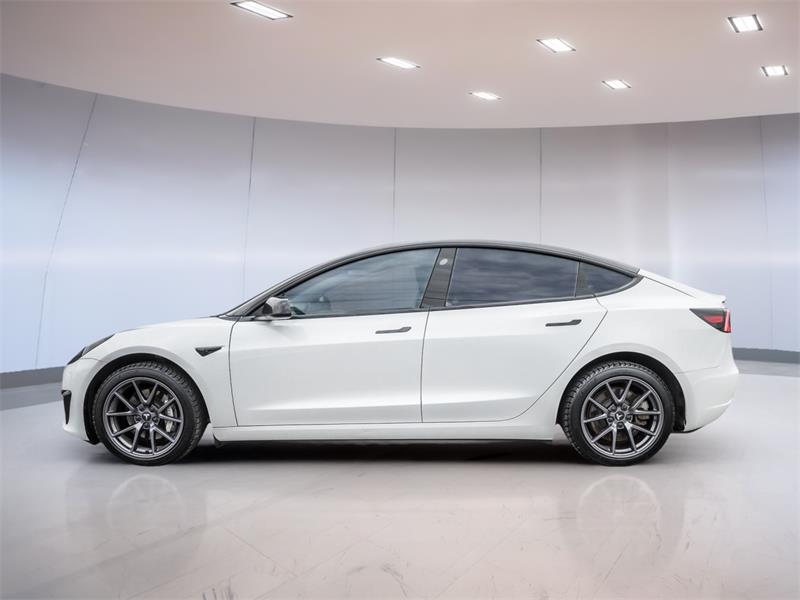 tesla Model 3 2023 - 7