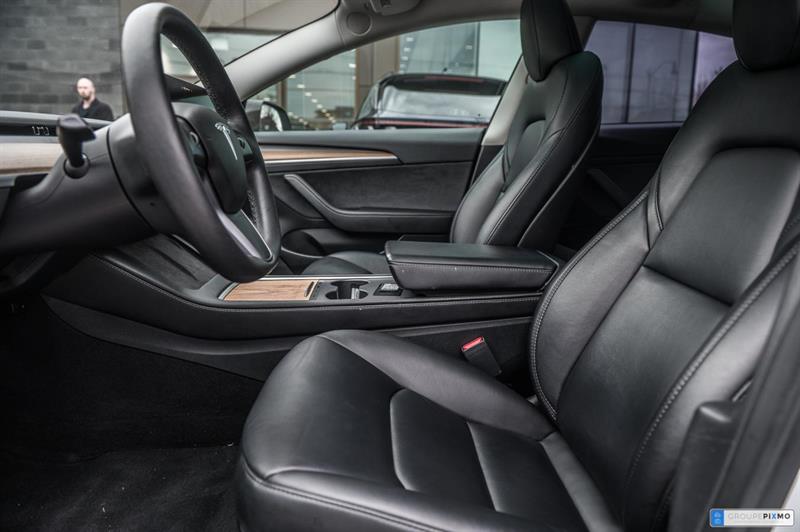 tesla Model 3 2023 - 12