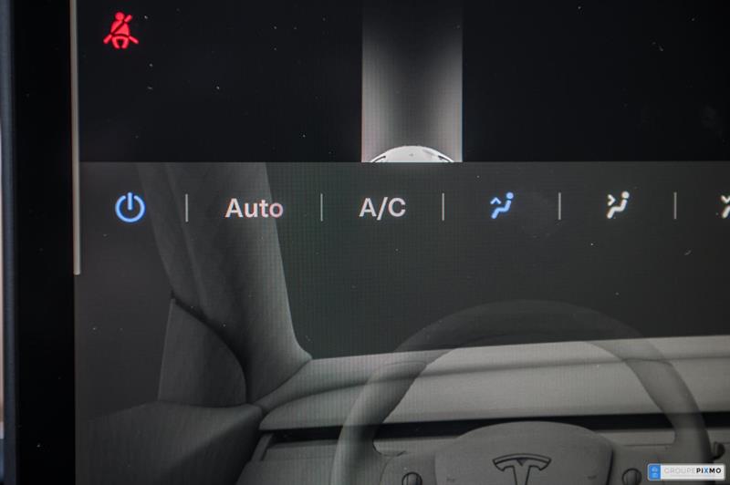 tesla Model 3 2023 - 23