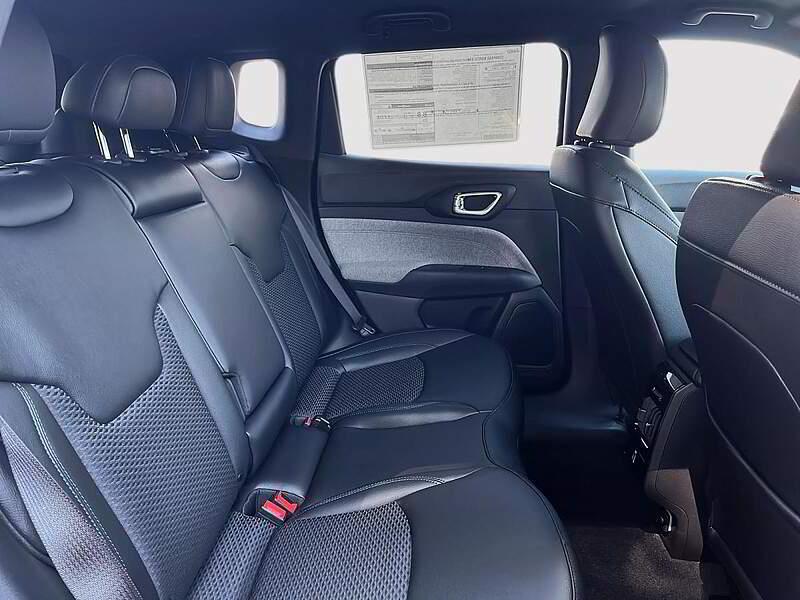 jeep Compass 2025 - 16