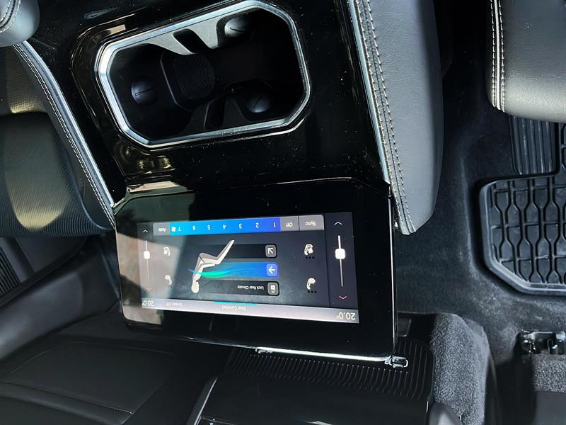 jeep Grand Wagoneer 2022 - 36