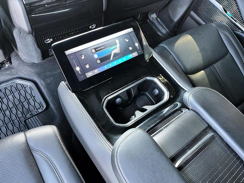 jeep Grand Wagoneer 2022 - 37