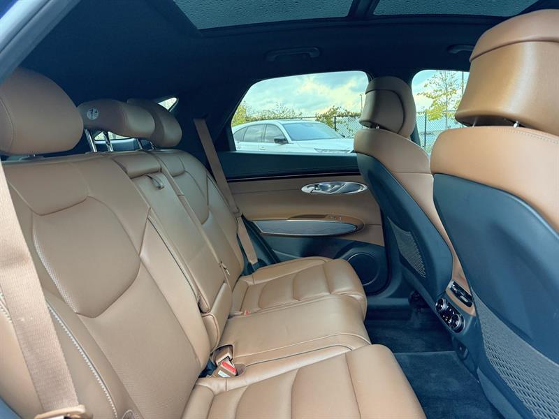 genesis GV70 2024 - 25