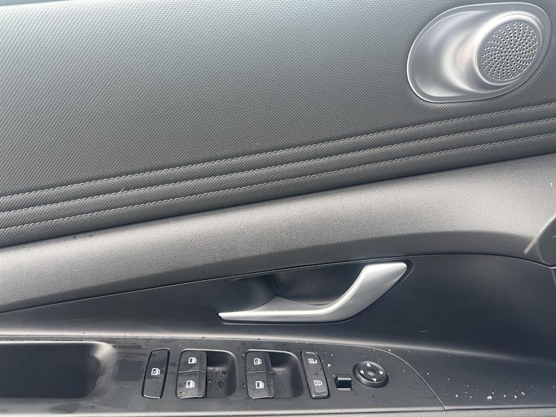 hyundai Elantra 2021 - 23