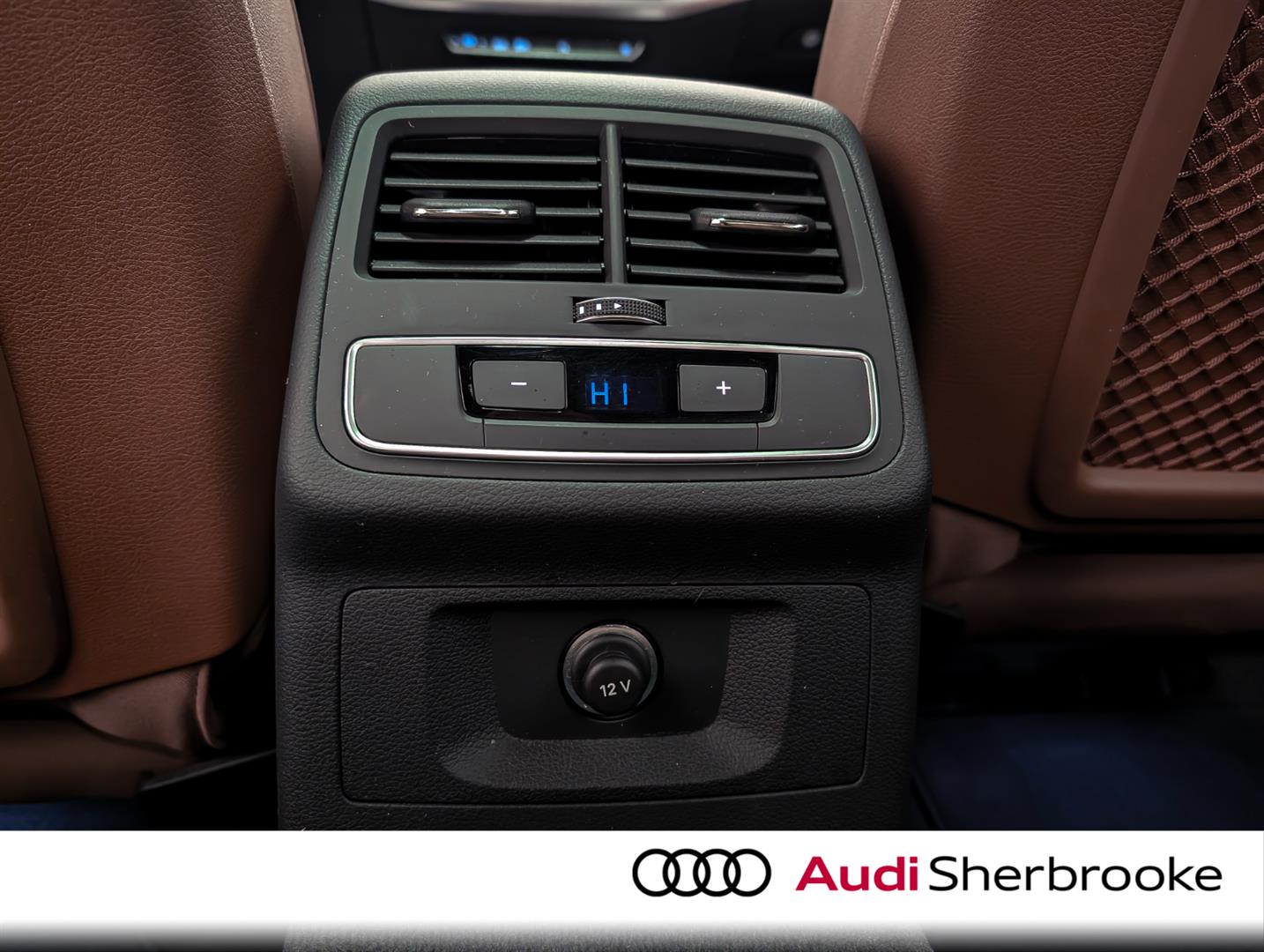 audi A4 Sedan 2022 - 12