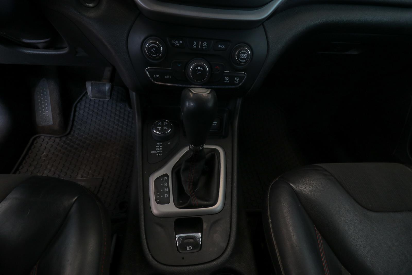 jeep Cherokee 2016 - 14