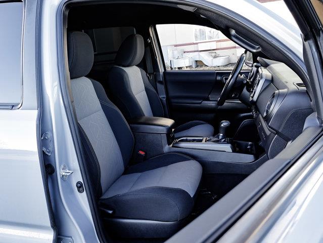 toyota Tacoma 2021 - 26