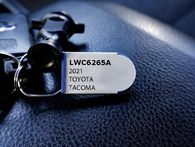 toyota Tacoma 2021 - 31