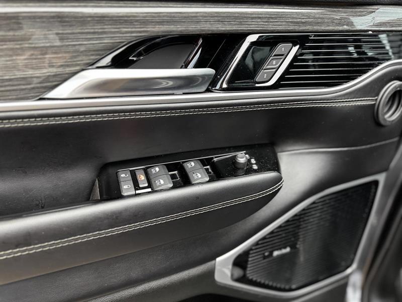 jeep Wagoneer 2022 - 13