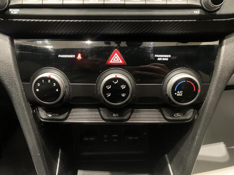 hyundai Elantra 2019 - 16