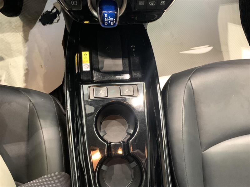 toyota Prius Prime 2020 - 13