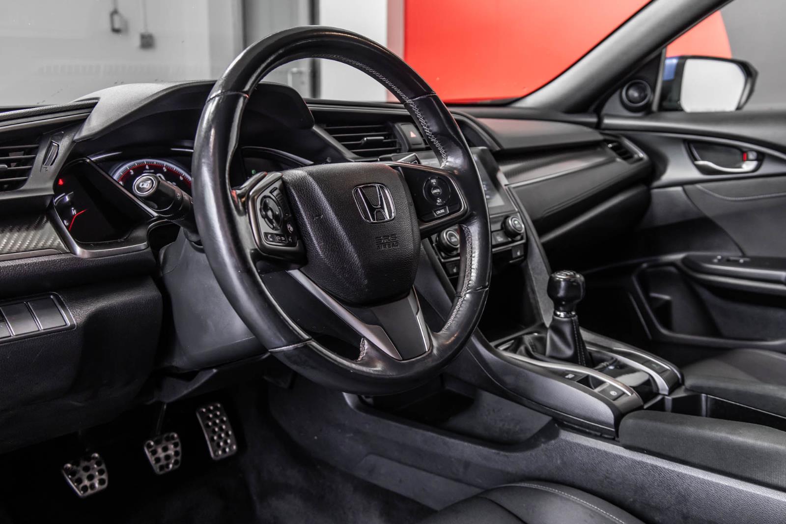 honda Civic Hatchback 2018 - 24